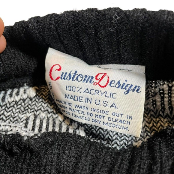 Vintage Abstract Design Sweater Pullover Blue Black 90s USA Knit Large Dog Heart - Picture 4 of 7